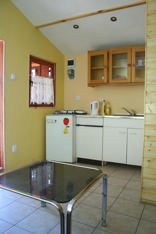 Osrodek Wypoczynkowy Jelonek Otel Wolsztyn Oda fotoğraf